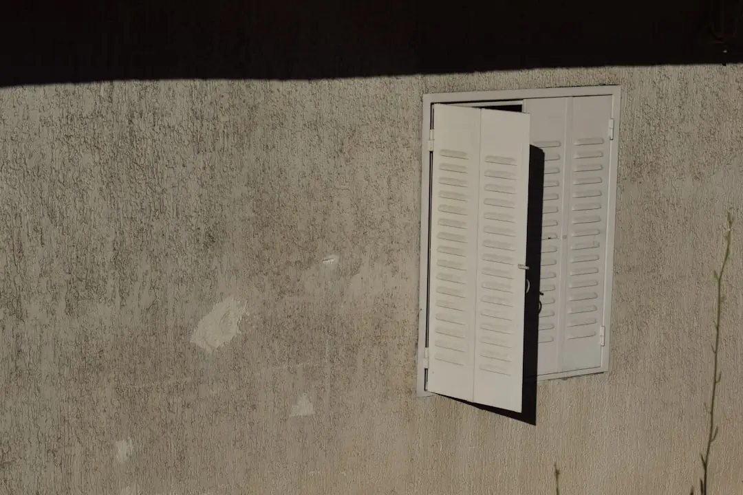 Akoestische Panelen Installeren: Praktische Gids Voor Studio's En Opnames