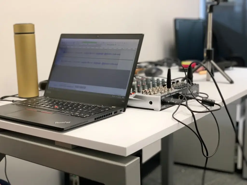 Computer voor Muziekproductie: Complete Gids voor Studio-Prestaties